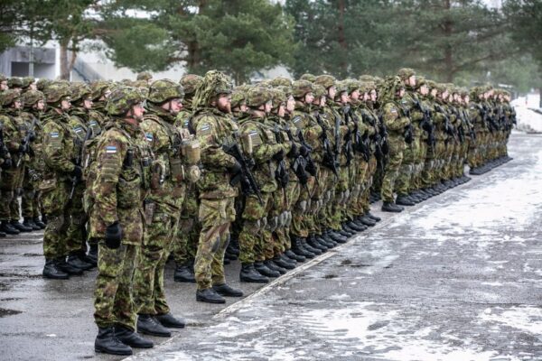 1.jalaväebrigaadi rivistus