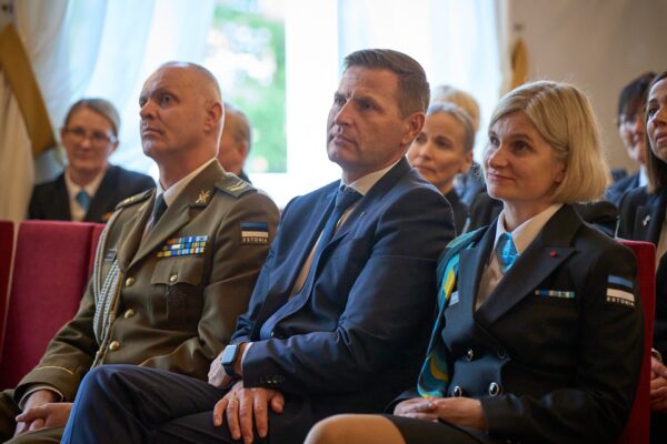 Naiskodukaitse 98. aastapäeva tähistamine Kuremaa lossis (foto: Tago Kalbri) Naiskodukaitse aastapäeval anti üle organisatsiooni kõrgeimaid tunnustusi