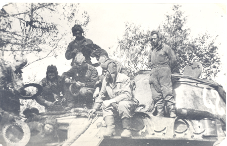 Punaarmee tankistid Narva rindel suvel 1944