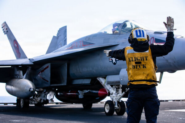 USS Gerald R. Ford viib läbi operatsioone Epic Fury toetuseks