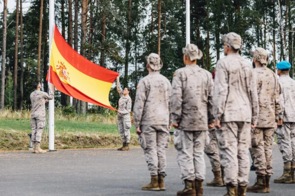 Hispaania lipu heiskamine Ämaris